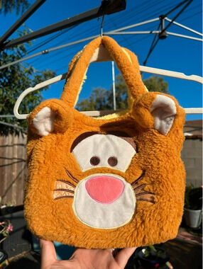 Disney Winnie the Pooh/Tigger plush bag